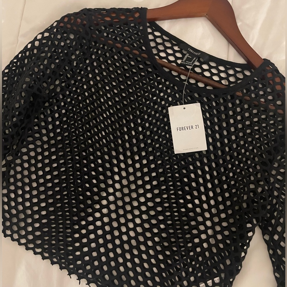 Netted Mesh Netted Crop Top - Picture 4 of 8